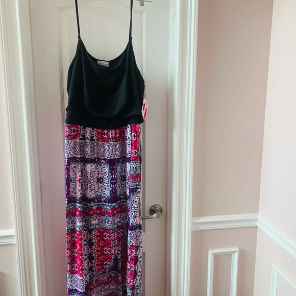 NEW BLACK & MULTI COLOR SUNDRESS W/HIGH LOW FRONT. SIZE 3X - Picture 7 of 13